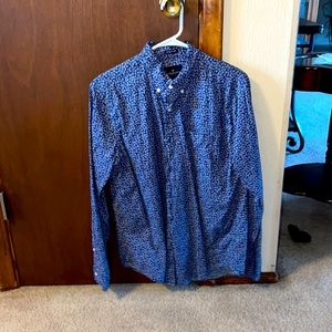 3 medium, 2 small. American Eagle Urban Outfitter